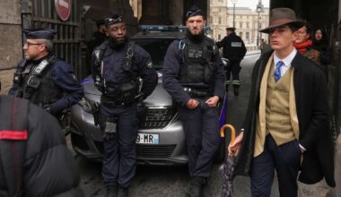 El “detective misterioso” que se viralizó tras el robo en el Louvre reveló su identidad y sorprendió a todos