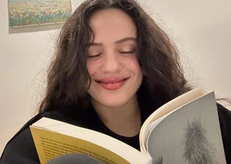 Imagen secundaria 1 - Dua Lipa y su plataforma cultural acaparan la atención. Rosalía convertida en prescriptora cultural y la actriz Reese Witherspoon y Harlan Coben