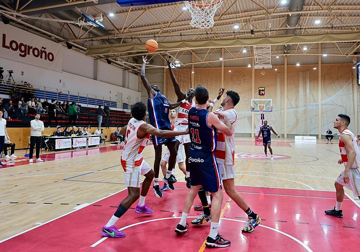 El Clavijo aligera sus necesidades a costa del LogroBasket