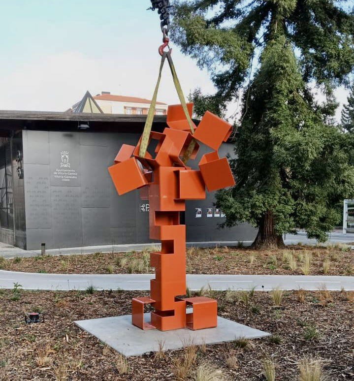 La nueva 'Flor' de hierro que habita ya en Los Herrán