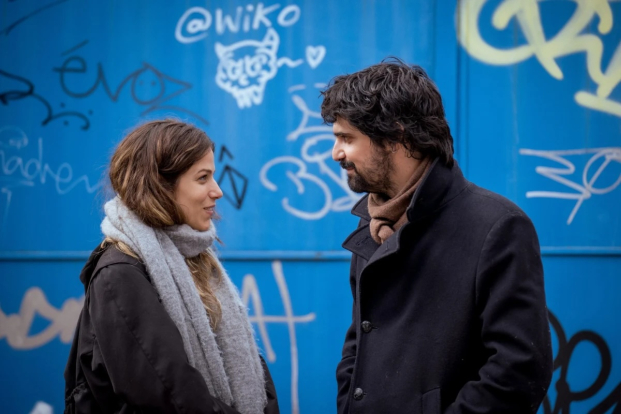 Crítica de “Los años nuevos”, serie de Rodrigo Sorogoyen con Iria del Río y Francesco Carril (MUBI)