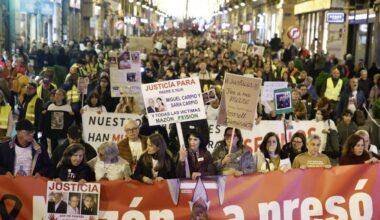 La primera manifestación tras la dimisión de Mazón pide que deje el acta de diputado y declare ante la juez de Catarroja