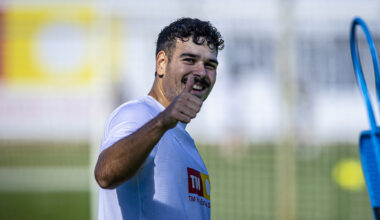 Ugrinic regresa al trabajo con el equipo