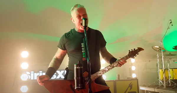 La lucha de James Hetfield (Metallica) para tener el mejor trabajo del mundo: "Si es que lo puedes llamar trabajo"