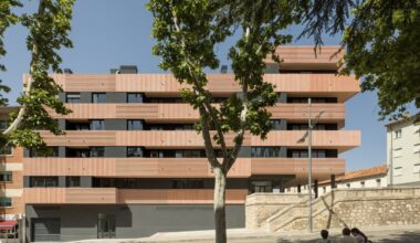 Dieciséis viviendas que tejen la trama. Edificio Magno por Javier Prieto Arquitectos