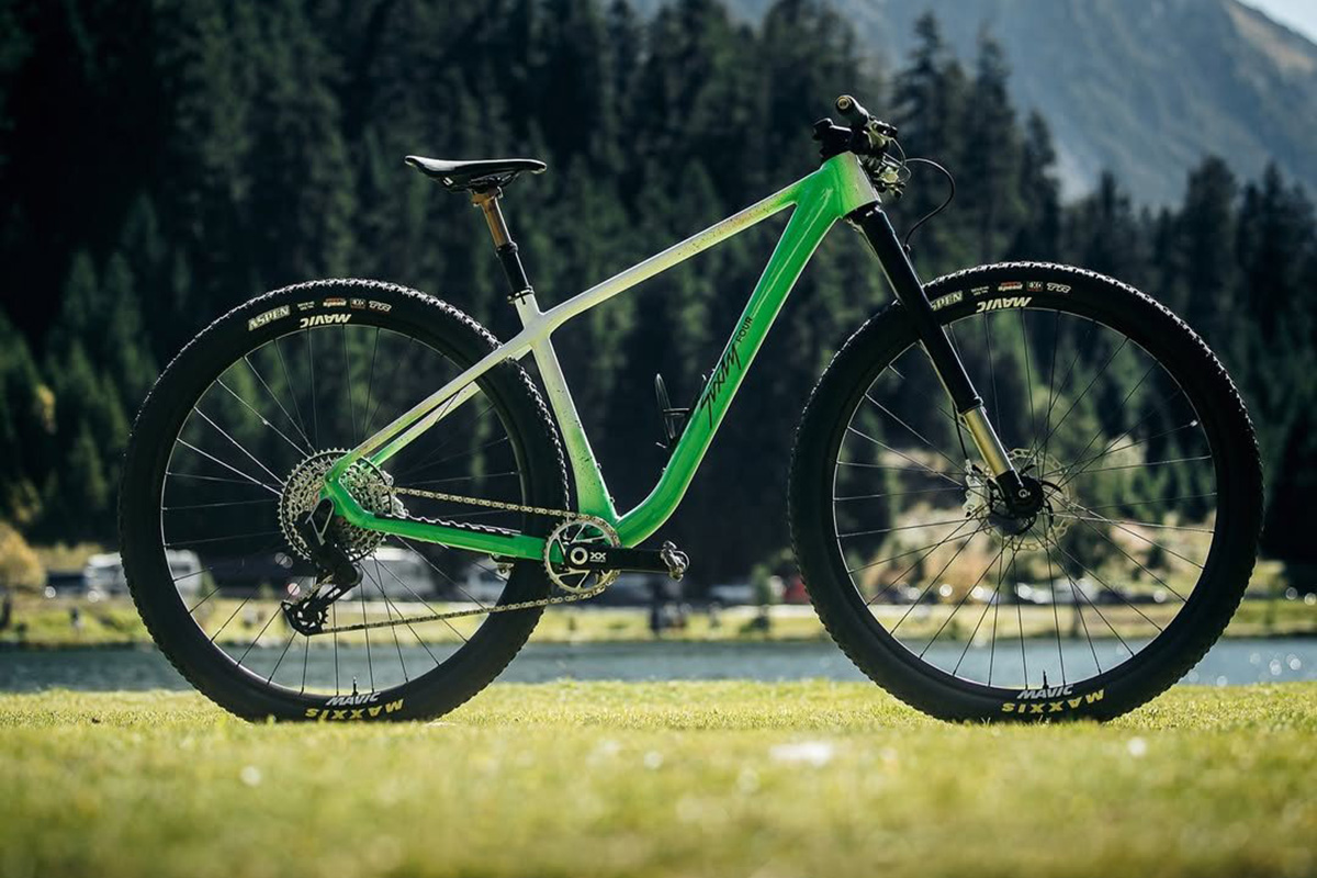 La UCI no aprueba las ruedas de 32", sino que no las prohíbe