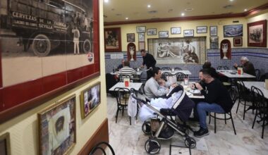 Muere Antonio Pérez, alma de la emblemática taberna 'El Abuelo' en Córdoba