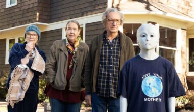 así es 'Jules', la película más disparatada de Netflix