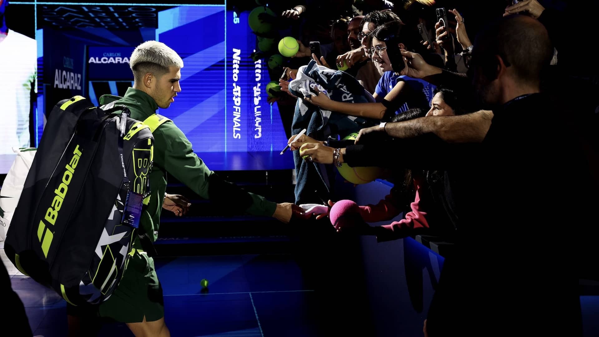 Carlos Alcaraz, al terminar el partido ante Álex de Miñaur.