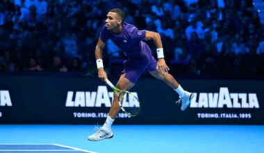 Felix Auger-Aliassime firma su primera victoria y sigue vivo en Turín | ATP Tour