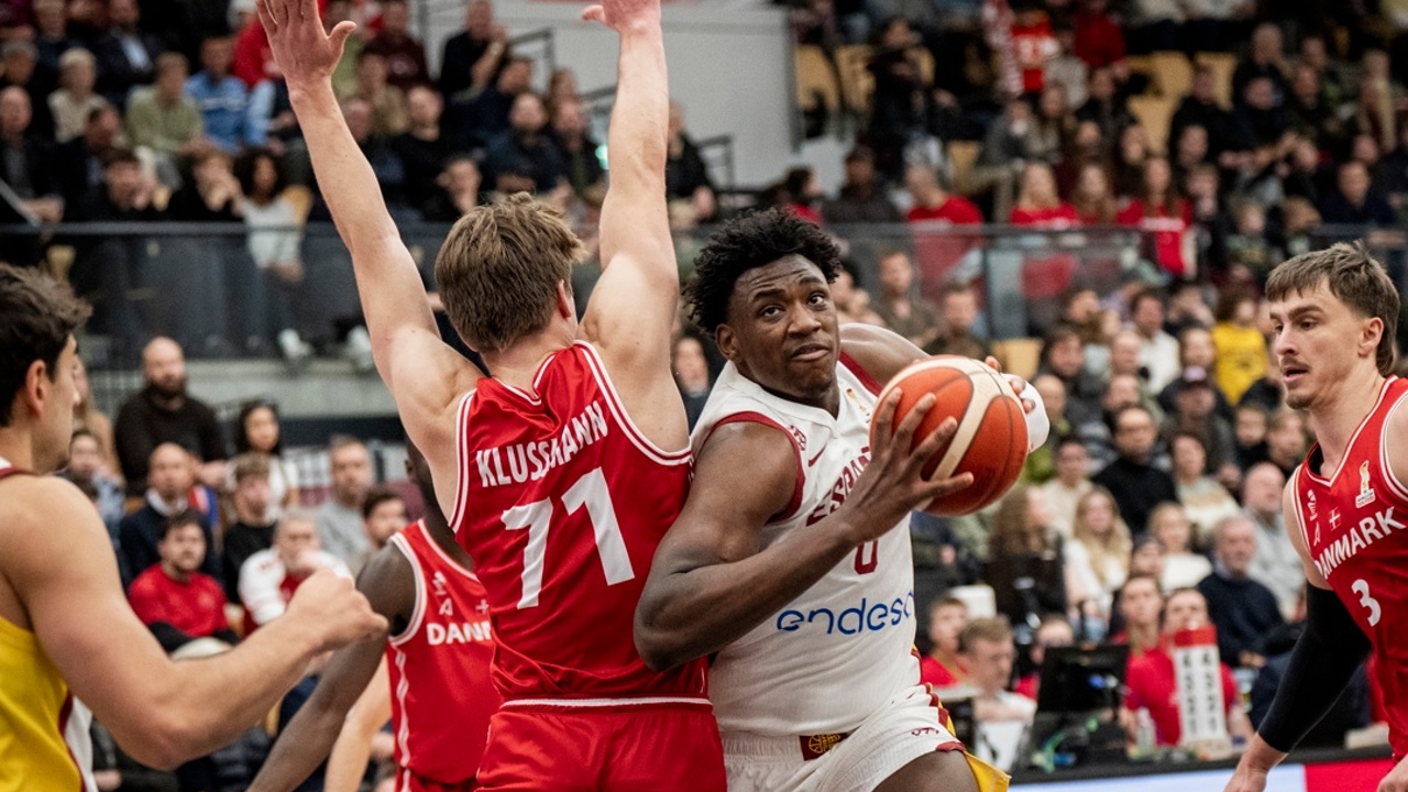 La nueva España de Chus Mateo se estrena con victoria