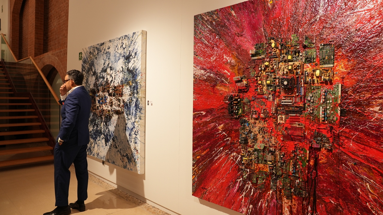 El universo del artista Jesús Alcolea «se expande» en La Vaguada