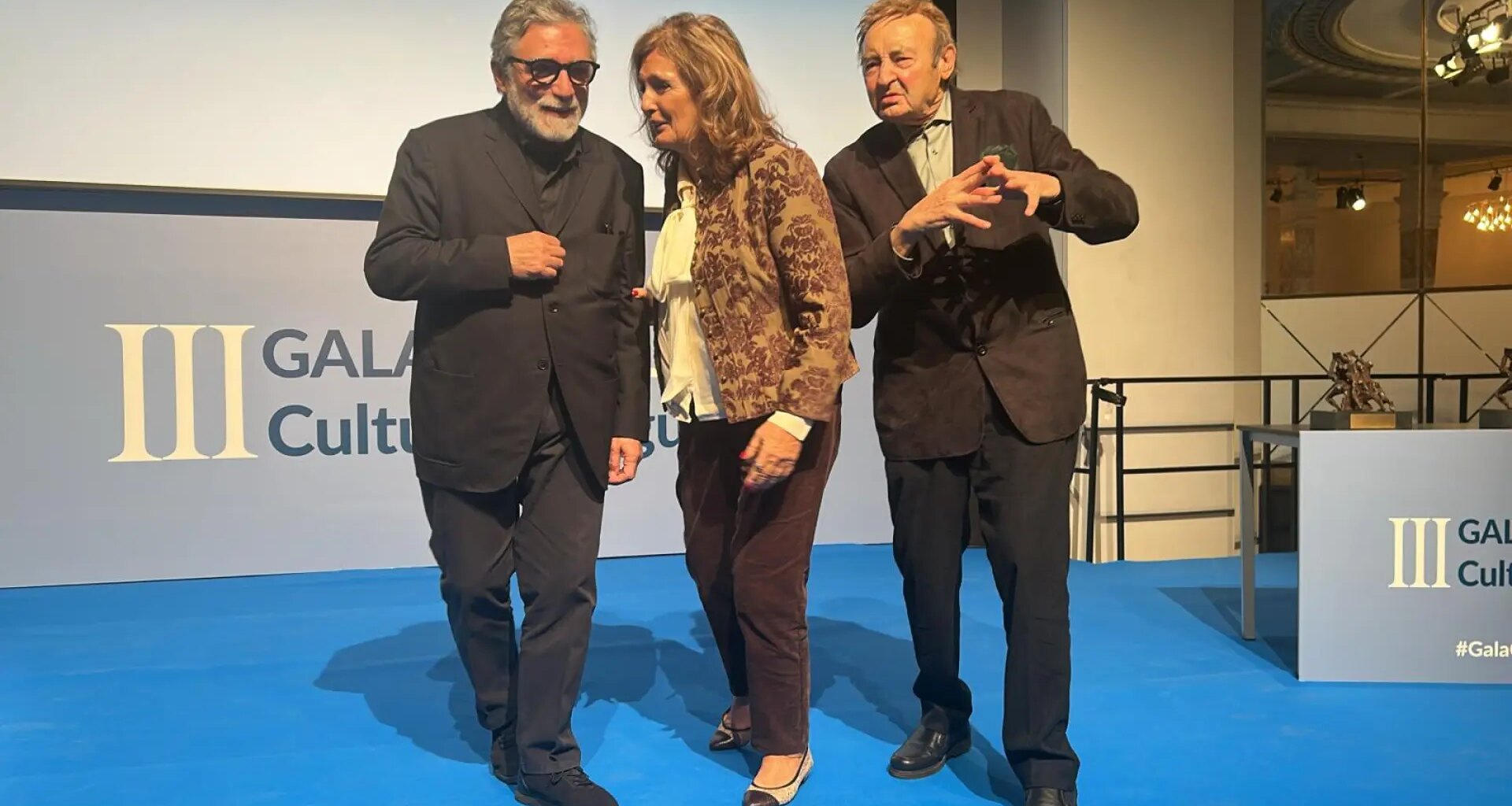 el aragonés Ángel Orensanz entrega a Jaume Plensa el premio SegurLike