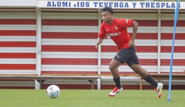 Oscar Cortés, una operación a estudio para el Sporting de Gijón