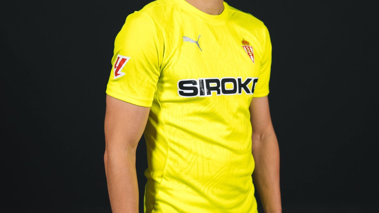 Fotos: Así es la cuarta equipación del Sporting de color flúor, se estrena contra el Mirandés - La Voz de Asturias