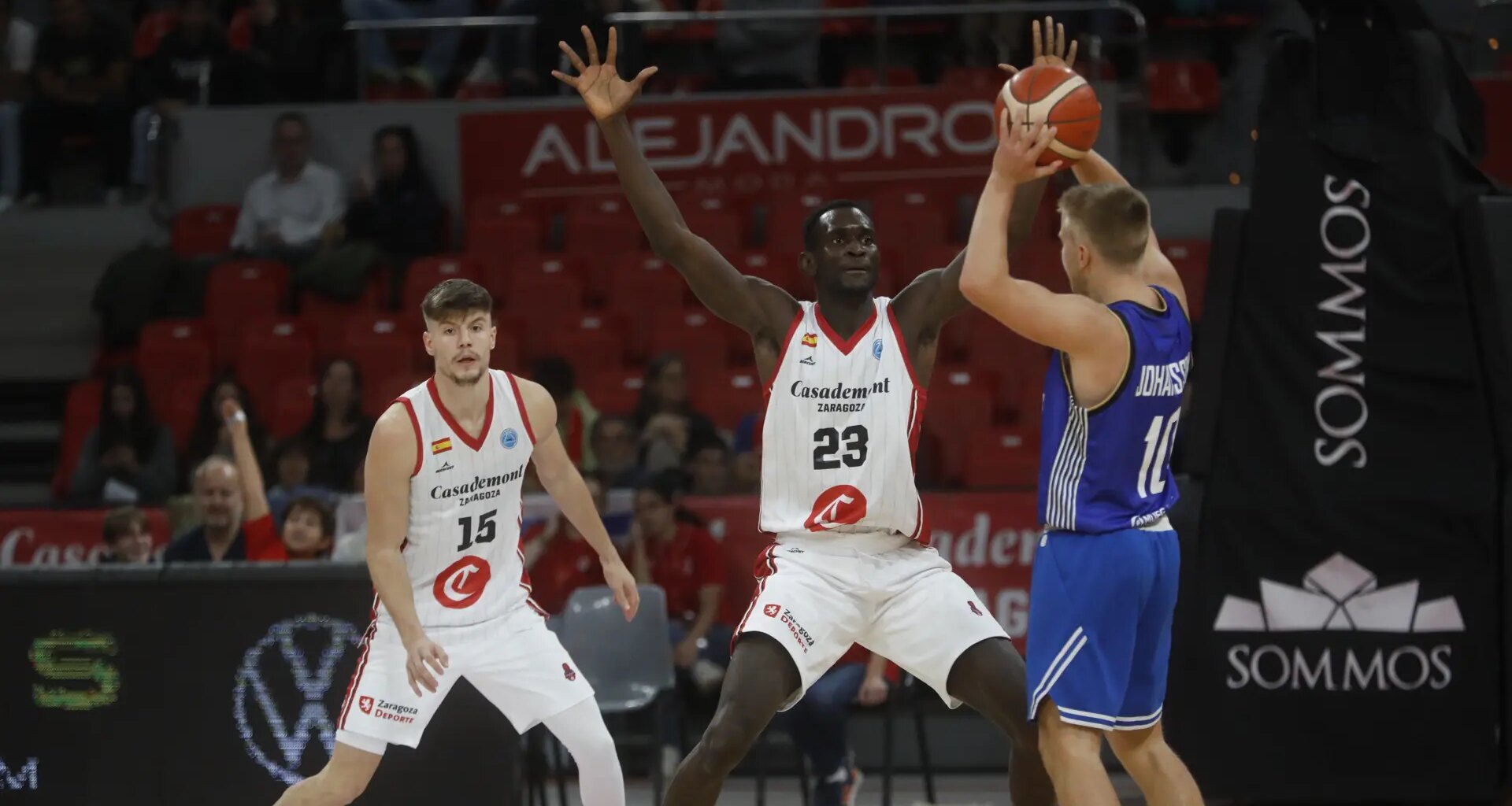 El Casademont Zaragoza avanzará como líder a la siguiente ronda de la FIBA Europe Cup