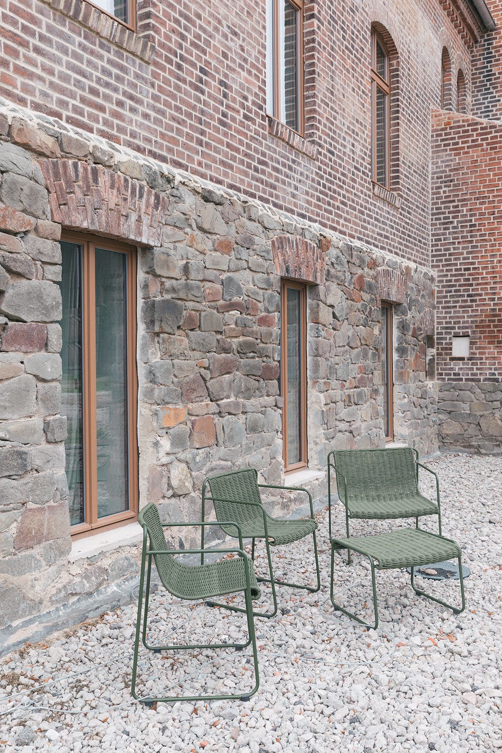 una casa historica de ladrillo reformada como apartamentos modernos vacacionales en alemania