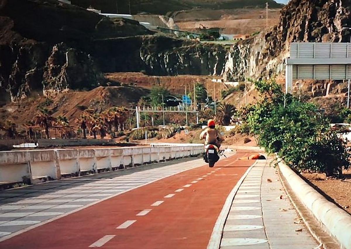 Imagen secundaria 1 - Imágenes de la película donde se pueden ver localizaciones de Gran Canaria.