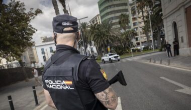 Un policía nacional, en coma tras una agresión en la calle con una piedra en Valencia