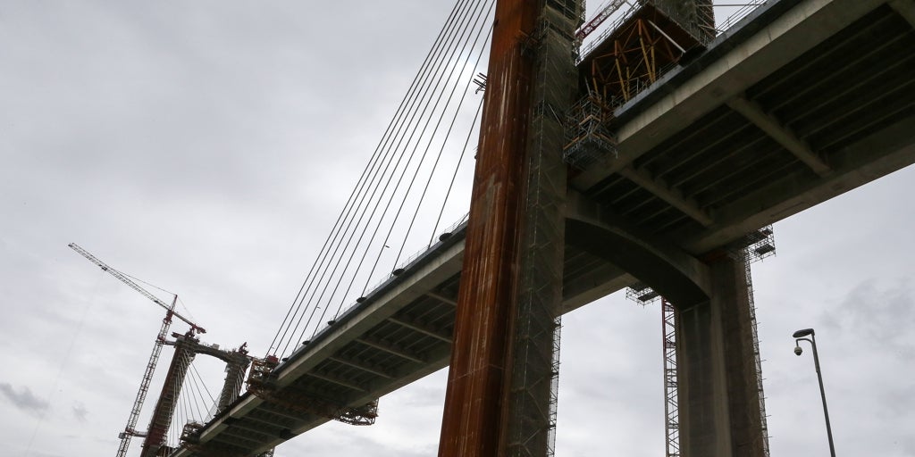 cinco años de presiones, contratos irregulares y enchufes