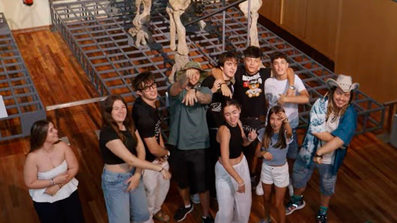 El videoclip de la alcalaína Nayra del Rosal con los raperos De la Lastra, Arché y Grey