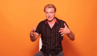 Richard Pena, la voz en 'off' de 'First Dates', explica qué es el 'síndrome del corazón congelado'