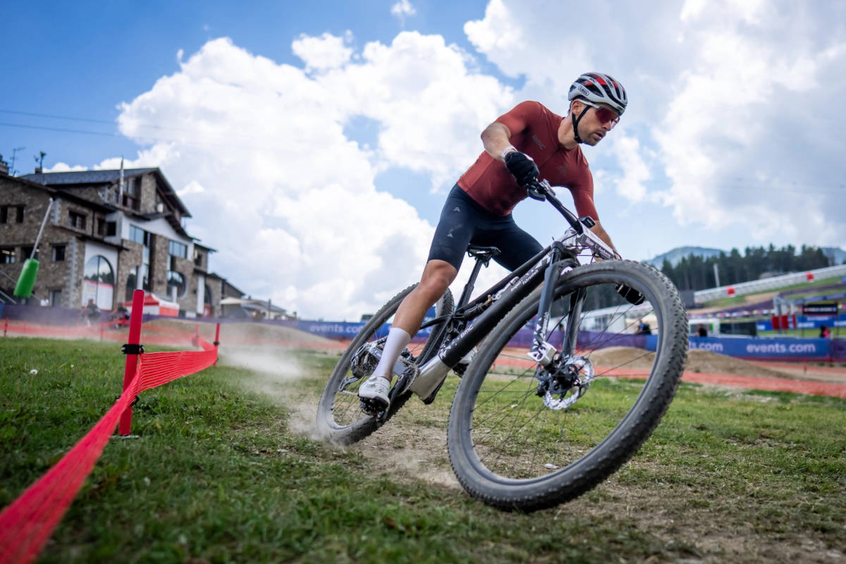 BMC Fourstroke con ruedas de 32 pulgadas. Imagen: Maxime Schmid