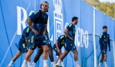 Santi Cazorla, capitán del Real Oviedo: «Esos 60 minutos ante el Rayo son el camino a seguir» - La Voz de Asturias