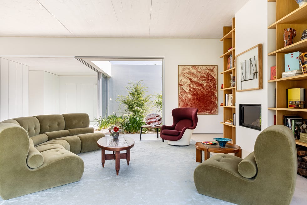 una casa moderna racionalista con mucho color del estudio abaton una casa moderna racionalista con mucho color del estudio abaton