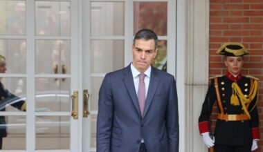 Sánchez se borra del acto presidido por el Rey en el Congreso por el aniversario de la Monarquía