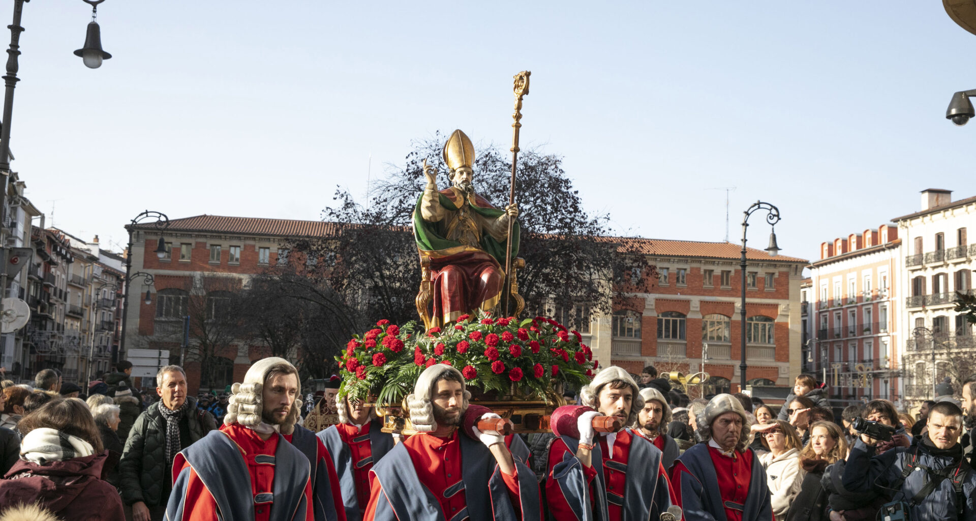 Pamplona celebra este sábado la festividad de San Saturnino con la comparsa de Gigantes y Cabezudos, salida de la Corporación en cuerpo de ciudad y procesión