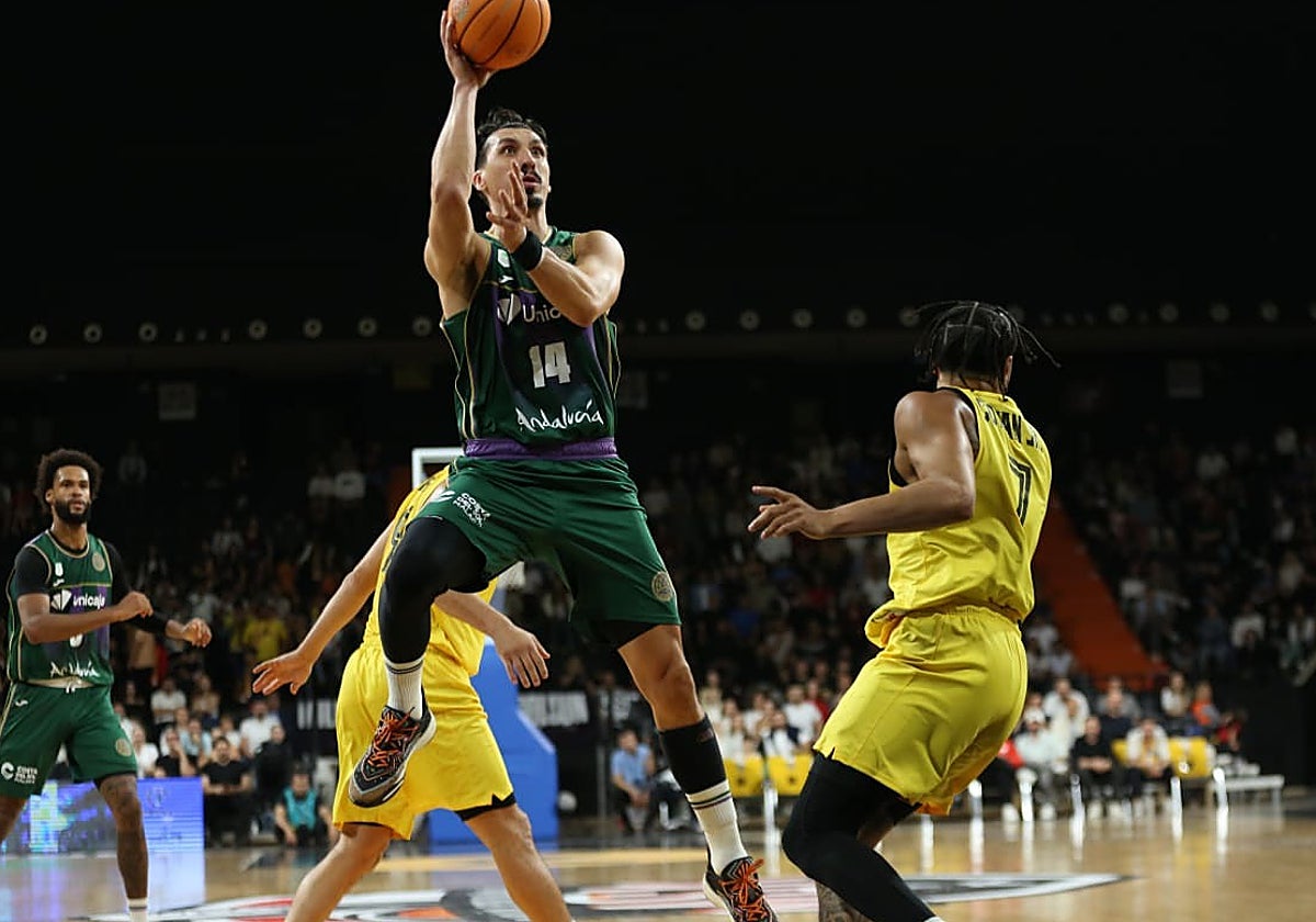 El Unicaja se rehabilita con un contundente triunfo ante el Mersin