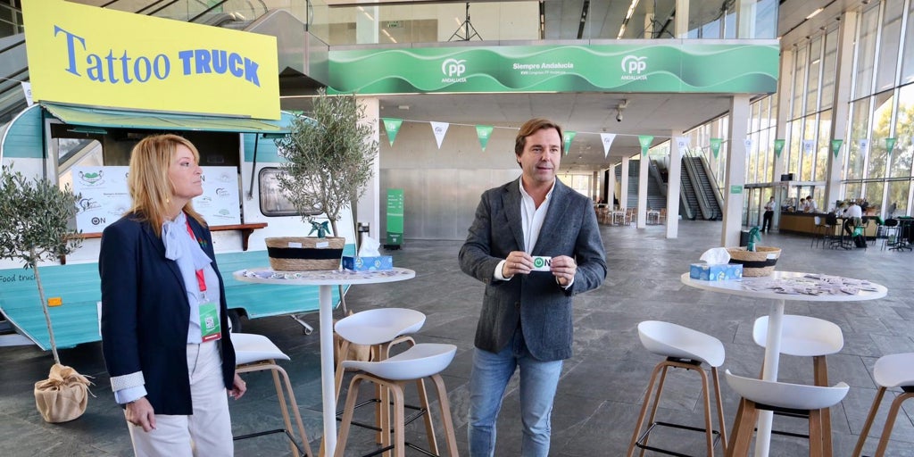 El congreso del PP andaluz, un 'show' televisivo entre El Hormiguero y Broncano