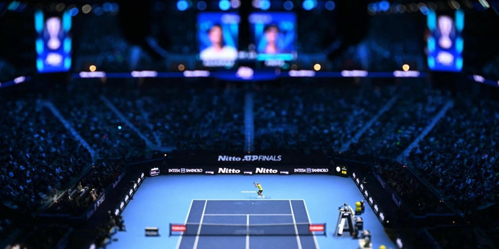 antenas parabólicas, software de vanguardia y desfase de TV