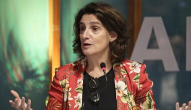 Teresa Ribera reconoce errores en la planificación del barranco del Poyo un año después de la dana