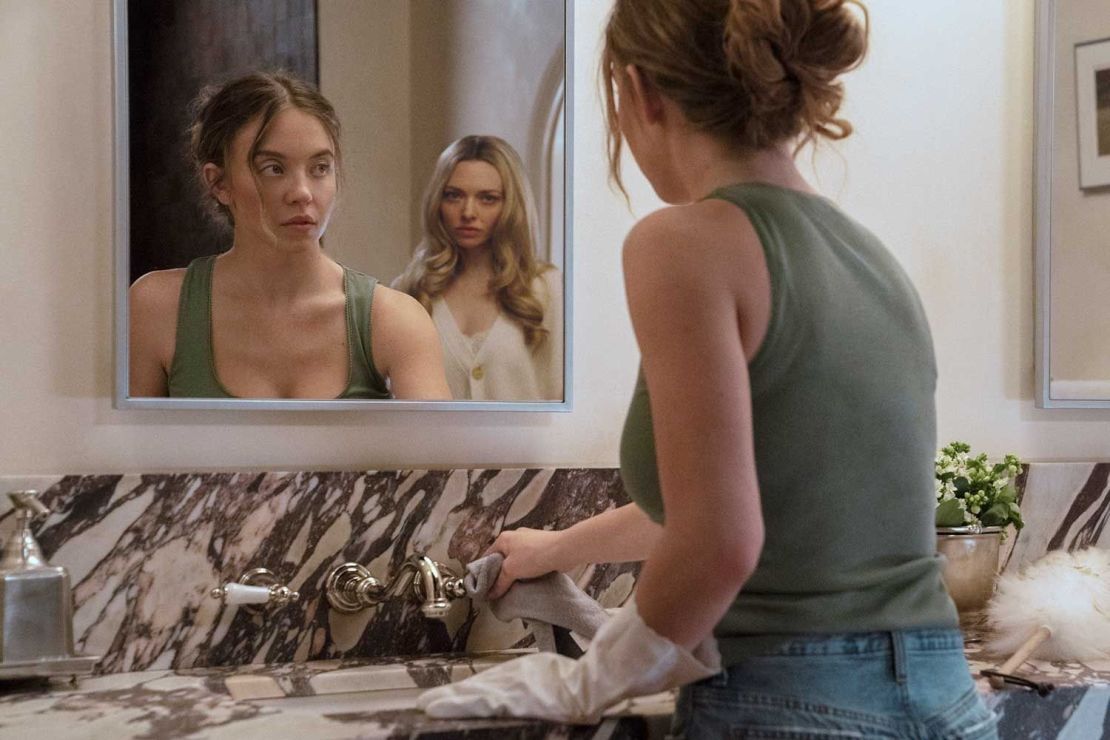 Sydney Sweeney y Amanda Seyfried en 
