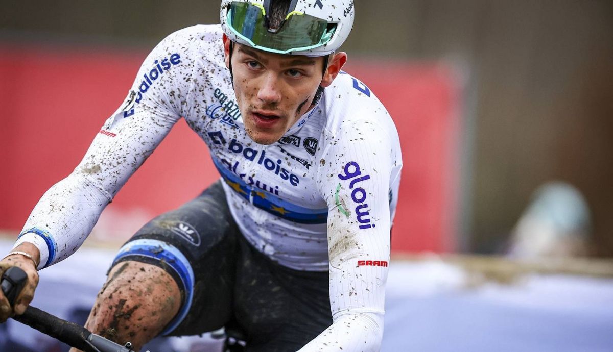 Thibau Nys y Lucinda Brand conquistan Koppenbergcross