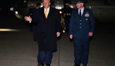 El secretario del Ejército dice que las Fuerzas Armadas de EE.UU. están “listas, si se les pide”, para actuar en Venezuela