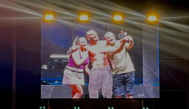 Pedida de mano en el concierto de Manuel Turizo en Gran Canaria: «Gracias a tu música me caso con ella»