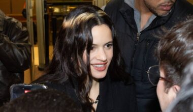 Rosalía sorprende con un vestido inspirado en su boda cancelada con Rauw Aljandro