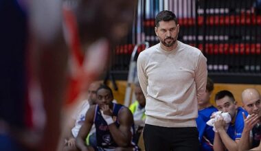 El Clavijo cesa a Ricardo Úriz