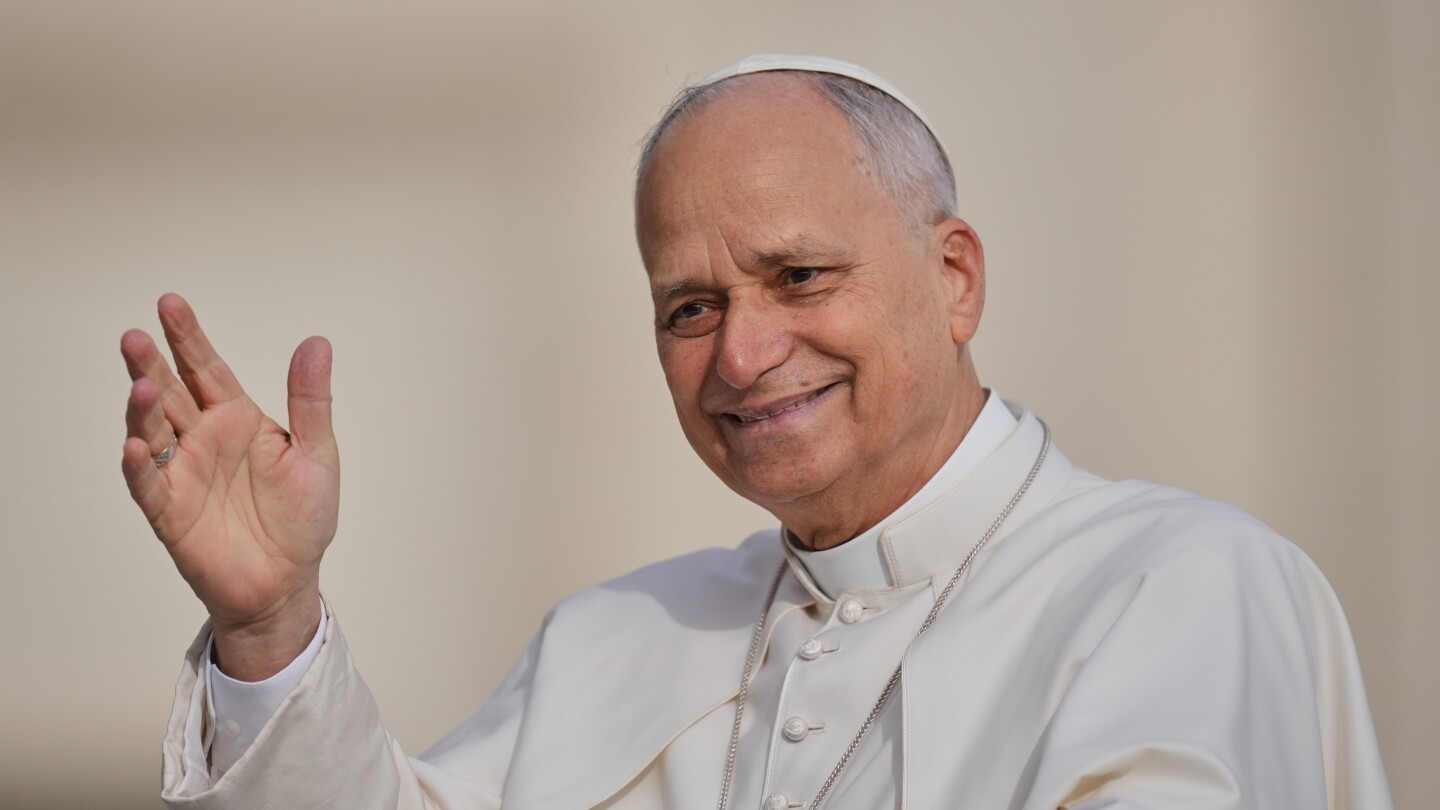 El papa León XIV visita Turquía y Líbano en su primer viaje al extranjero