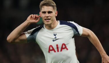 'Fue como Lionel Messi': Van de Ven recorre 90 metros para un golazo en la 'Champions'