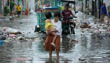 Taiwán evacúa a miles de personas por la tormenta Fung-wong que dejó 25 muertos en Filipinas