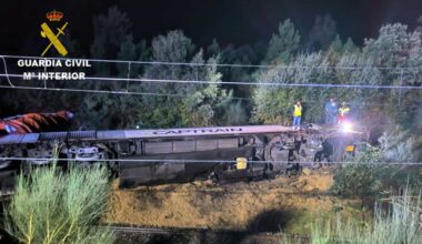 Descarrila un tren con 17 vagones sin causar heridos en As Neves - La Voz de Galicia