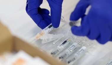 Sanidad «anima» a vacunarse contra la gripe y los expertos creen que hay «mucho margen de mejora»