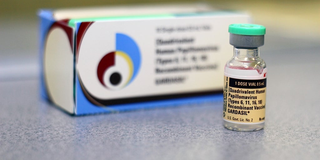 Un análisis sobre millones de personas confirma que la vacuna del papiloma previene el cáncer