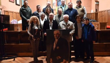 Familiares del arquitecto de la Casa Consistorial de Ciudad Rodrigo visitan la localidad