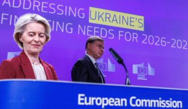 La Comisión Europea presenta el plan para financiar a Ucrania con fondos rusos congelados