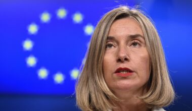 Mogherini, en libertad con cargos por corrupción